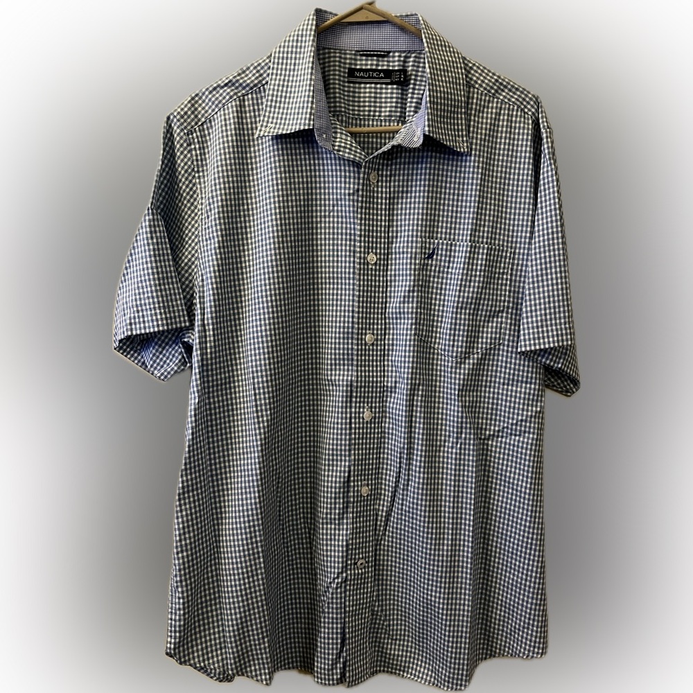 Nautica Men's Blue Checkered Button Down Shirt A